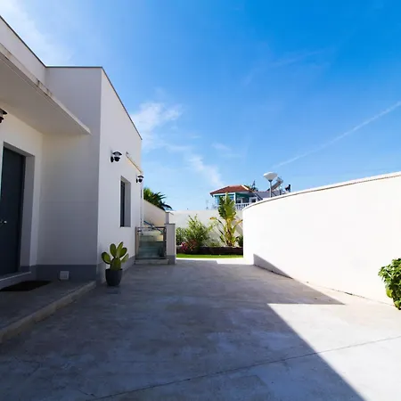Arenas House Holiday home