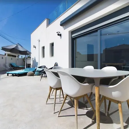 Arenas House
